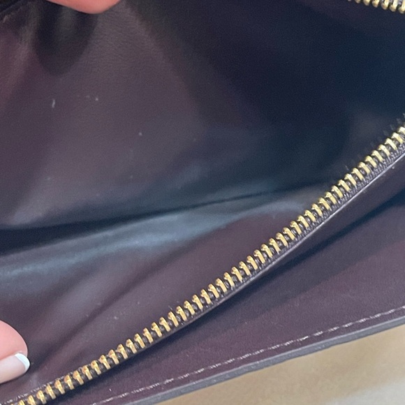 Authentic Burgundy color vernis Long Luis Vuitton Wallet - Picture 11 of 17